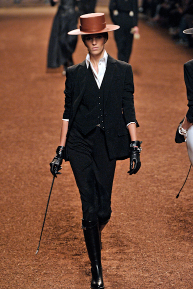 desfiles-hermes-parisverao2011rtw-147