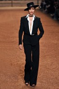 desfiles-hermes-parisverao2011rtw-150