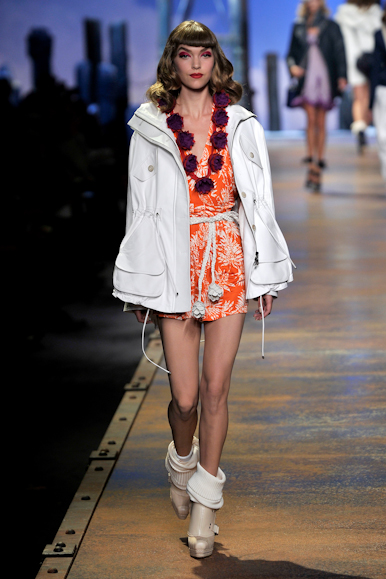 desfiles-dior-parisverao2011rtw-102