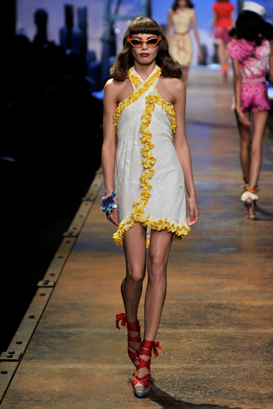 desfiles-dior-parisverao2011rtw-124