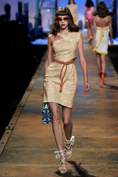 desfiles-dior-parisverao2011rtw-125
