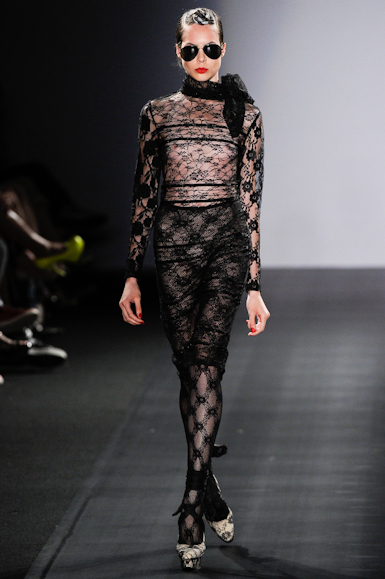 desfiles-walerioaraujo-saopauloinverno2011rtw-101