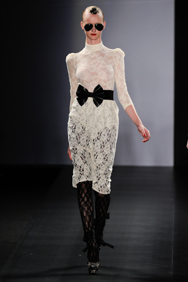 desfiles-walerioaraujo-saopauloinverno2011rtw-108