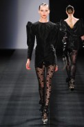 desfiles-walerioaraujo-saopauloinverno2011rtw-115