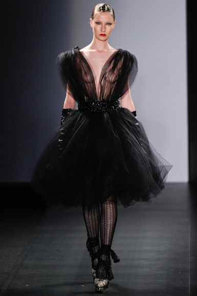 desfiles-walerioaraujo-saopauloinverno2011rtw-119