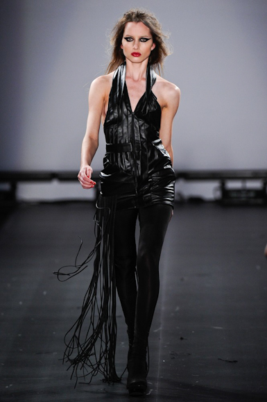 desfiles-roberdognani-saopauloinverno2011rtw-103