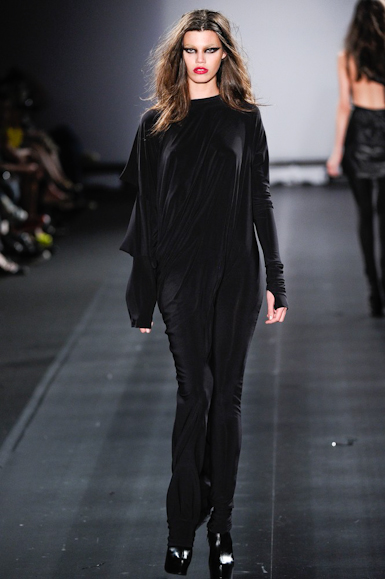 desfiles-roberdognani-saopauloinverno2011rtw-118