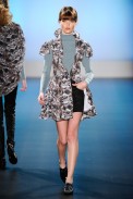 desfiles-cynthiahayashi-saopauloinverno2011rtw-108