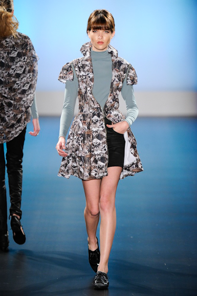 desfiles-cynthiahayashi-saopauloinverno2011rtw-108
