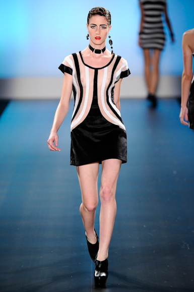 desfiles-alebrito-saopauloinverno2011rtw-107