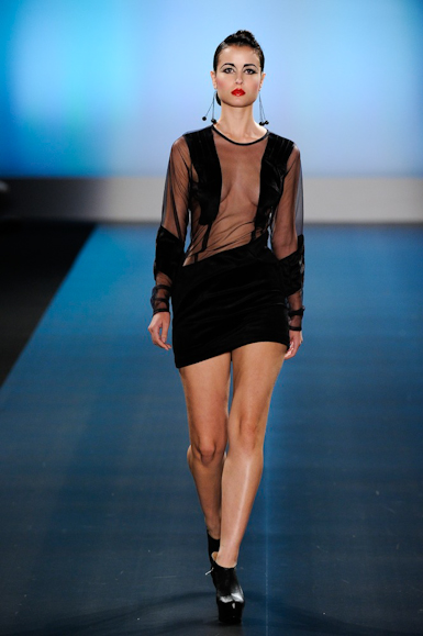 desfiles-alebrito-saopauloinverno2011rtw-116