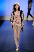 desfiles-karinfeller-saopauloinverno2011rtw-106