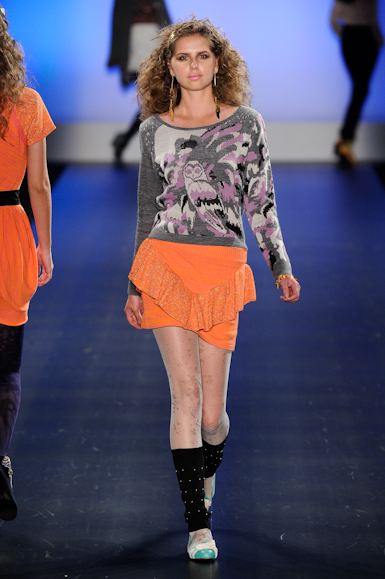 desfiles-karinfeller-saopauloinverno2011rtw-109