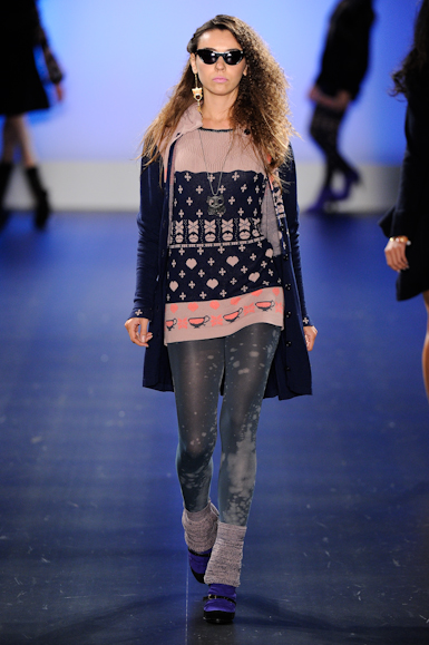 desfiles-karinfeller-saopauloinverno2011rtw-114