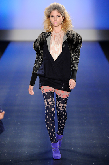 desfiles-karinfeller-saopauloinverno2011rtw-115