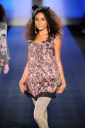desfiles-karinfeller-saopauloinverno2011rtw-117