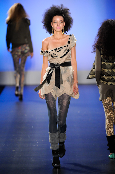 desfiles-karinfeller-saopauloinverno2011rtw-122