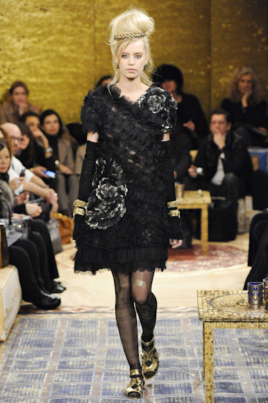 desfiles-chanel-parisoutono2011rtw-053