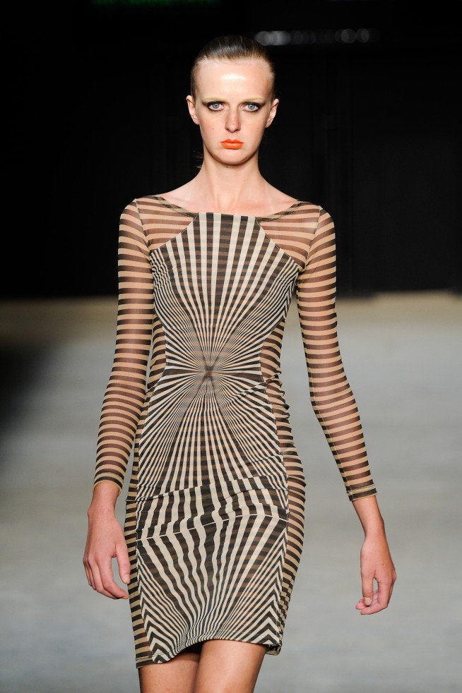 desfiles-lucasmagalhaes-riodejaneiroinverno2011rtw-099