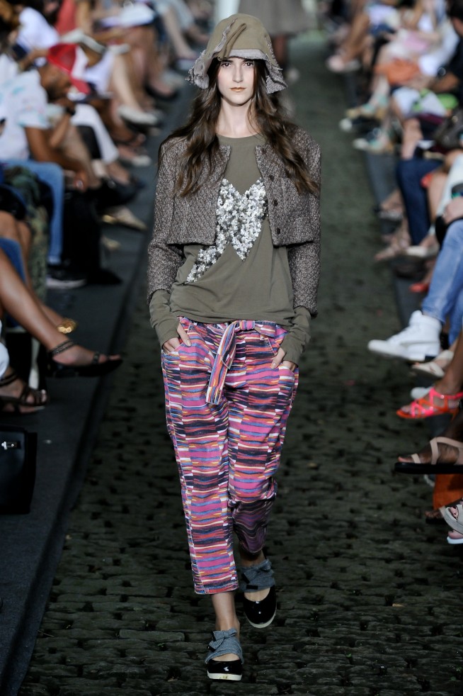 desfile-cantao-riodejaneiroinverno2011rtw-107