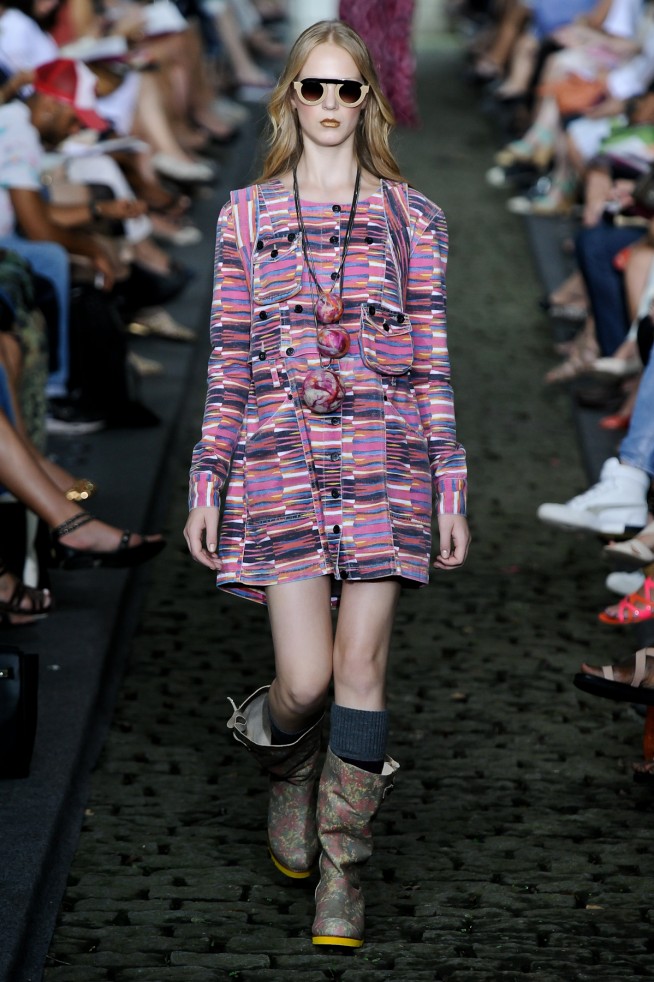 desfile-cantao-riodejaneiroinverno2011rtw-109