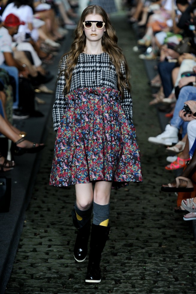 desfile-cantao-riodejaneiroinverno2011rtw-111