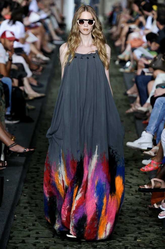 desfile-cantao-riodejaneiroinverno2011rtw-117