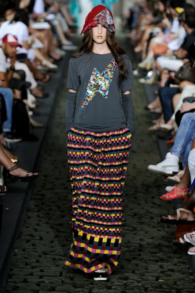 desfile-cantao-riodejaneiroinverno2011rtw-118