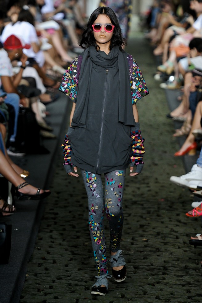 desfile-cantao-riodejaneiroinverno2011rtw-122