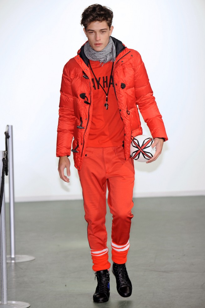 desfile-moschino-milaoinverno2011men-100