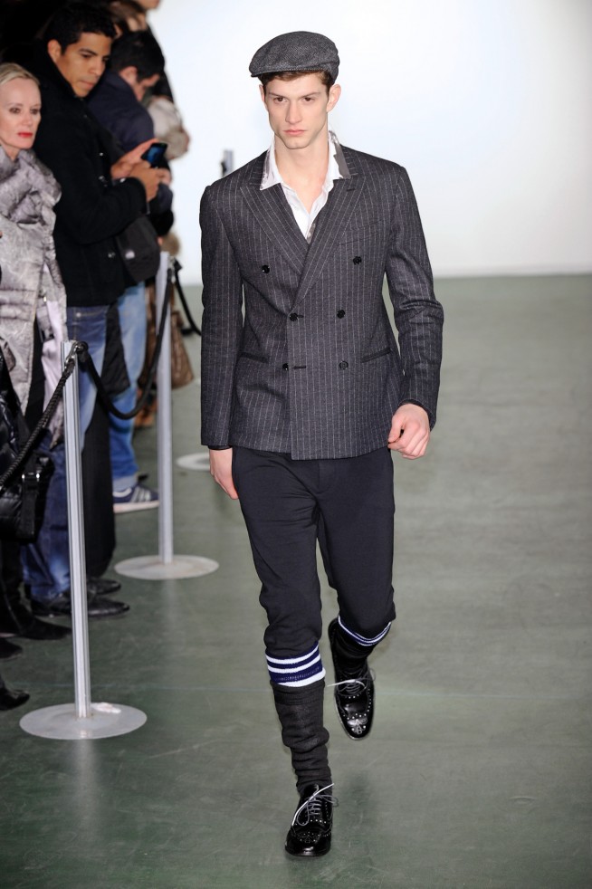 desfile-moschino-milaoinverno2011men-102