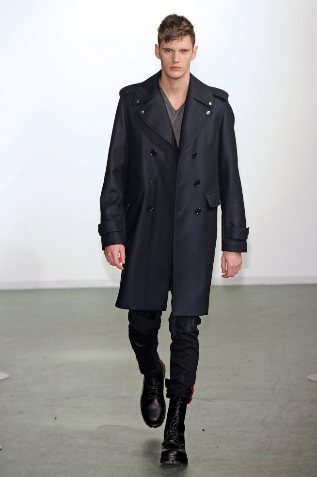 desfile-moschino-milaoinverno2011men-112