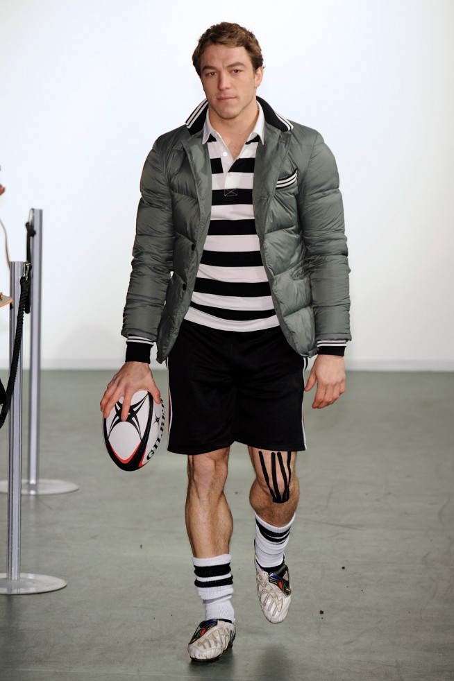desfile-moschino-milaoinverno2011men-125