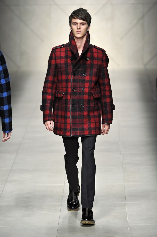 desfile-burberry-milaoinverno2011men-103