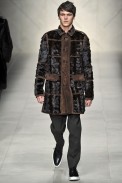 desfile-burberry-milaoinverno2011men-122