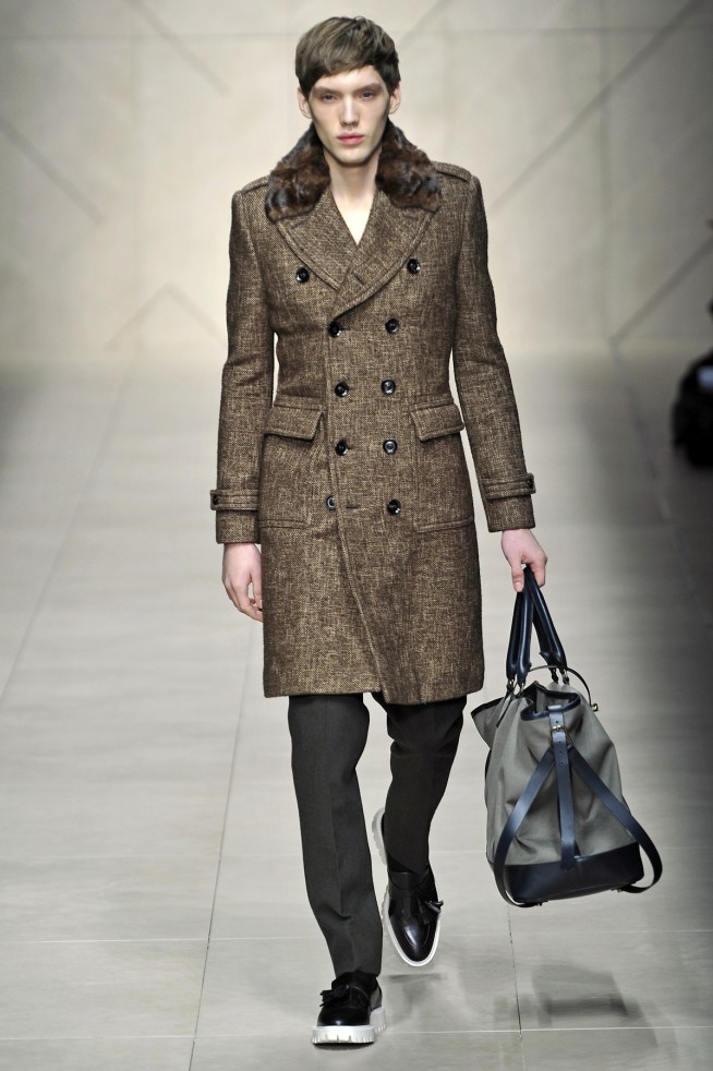 desfile-burberry-milaoinverno2011men-123