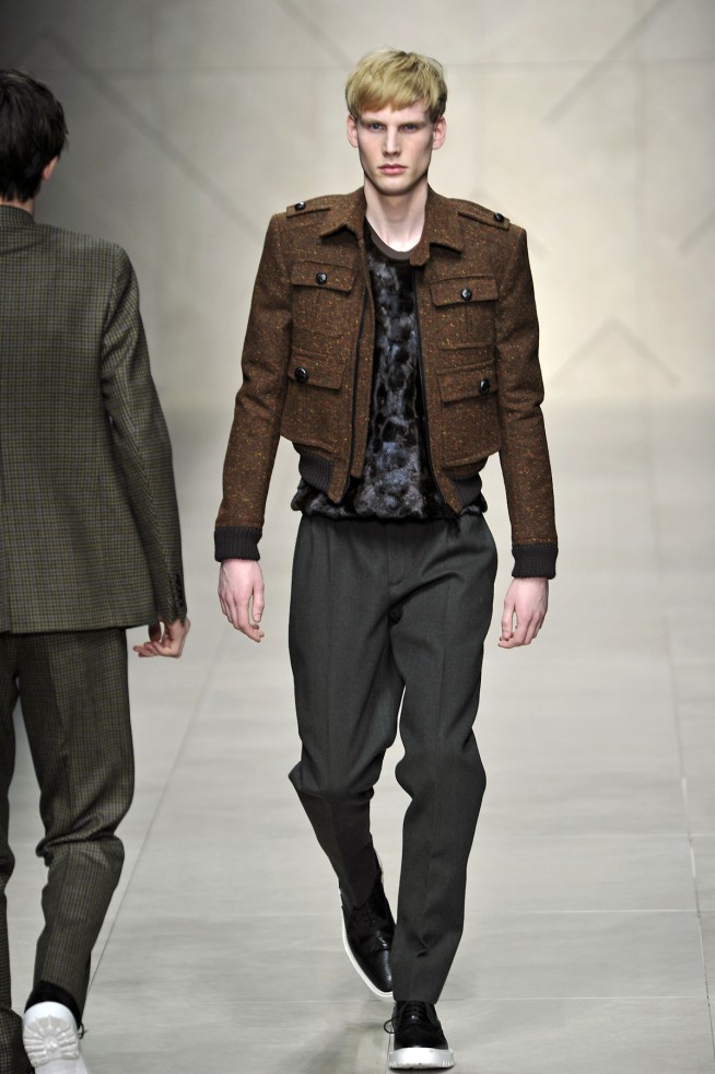 desfile-burberry-milaoinverno2011men-128
