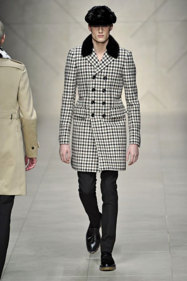desfile-burberry-milaoinverno2011men-138