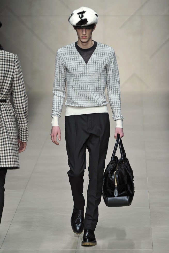 desfile-burberry-milaoinverno2011men-139