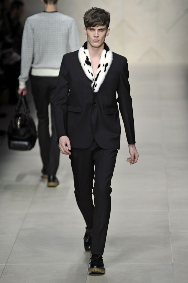 desfile-burberry-milaoinverno2011men-140