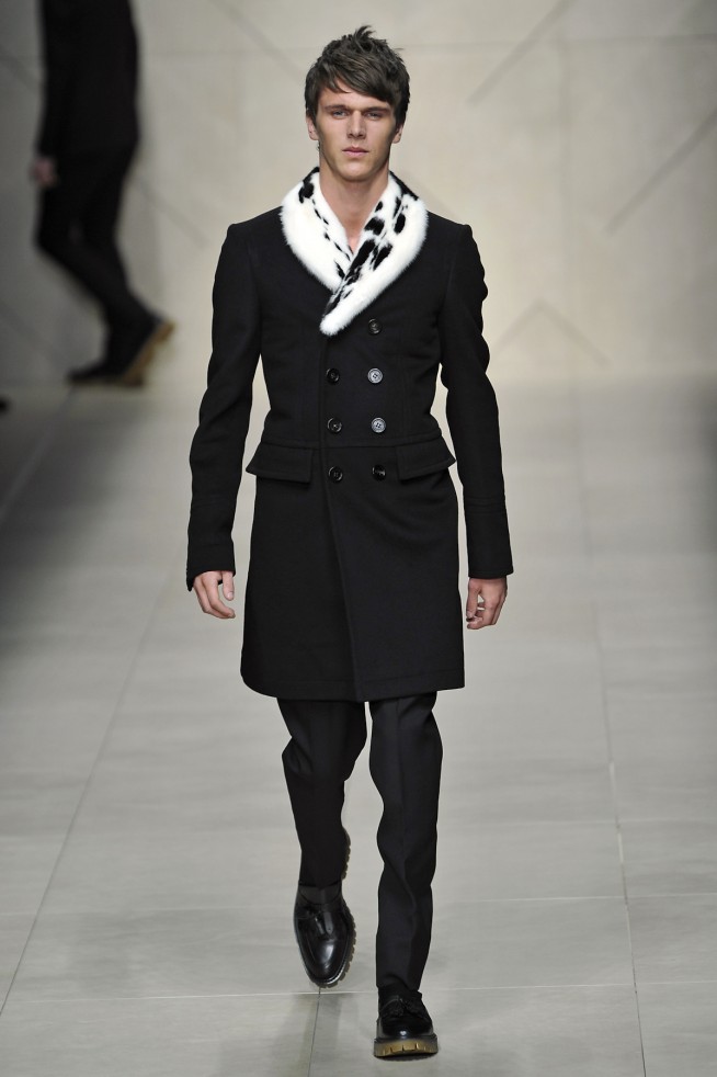 desfile-burberry-milaoinverno2011men-142