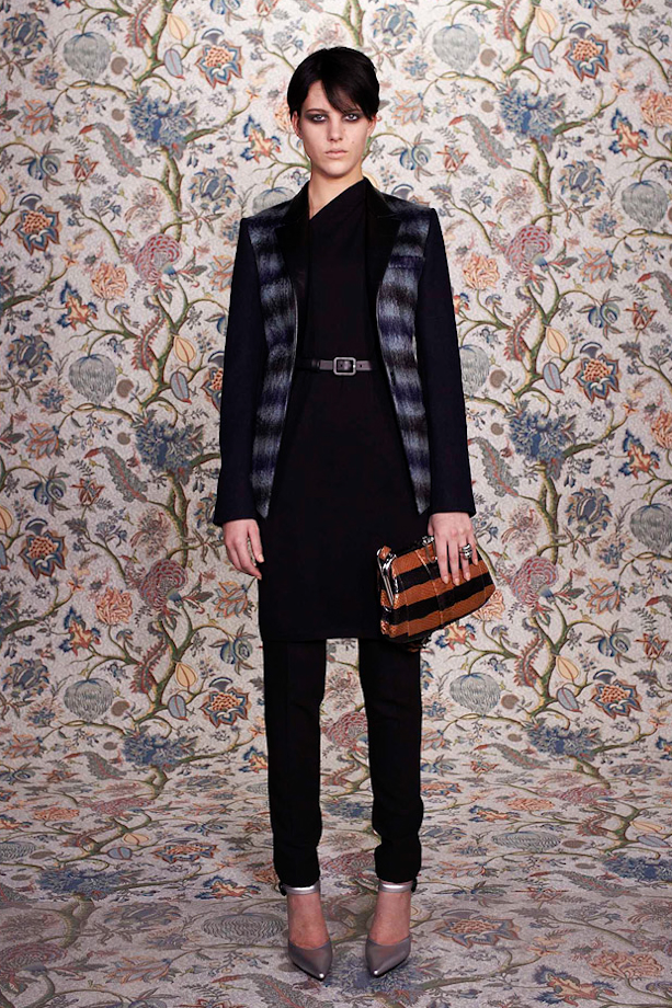 desfile-balenciaga-outono2011-115