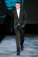desfile-mugler-parisinverno2011rtw-105