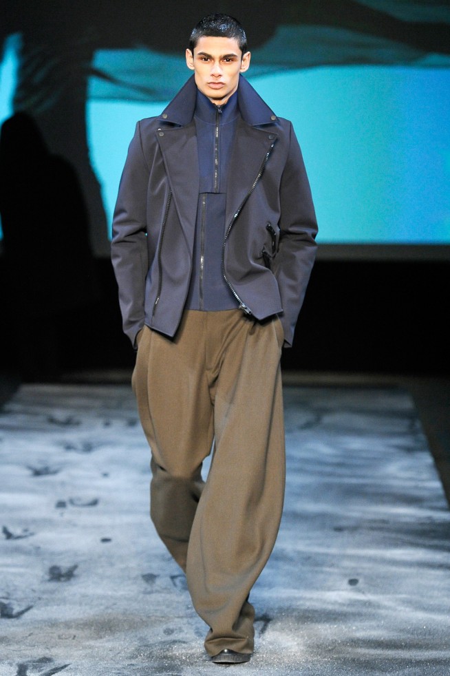 desfile-mugler-parisinverno2011rtw-115