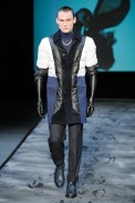 desfile-mugler-parisinverno2011rtw-121