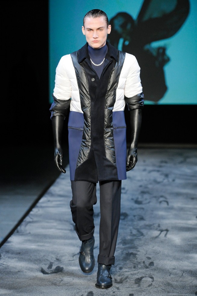 desfile-mugler-parisinverno2011rtw-121