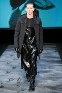 desfile-mugler-parisinverno2011rtw-124