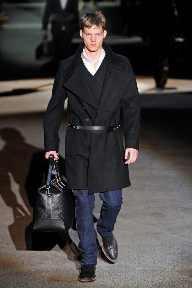desfile-louisvuittonmen-parisinverno2011rtw-106