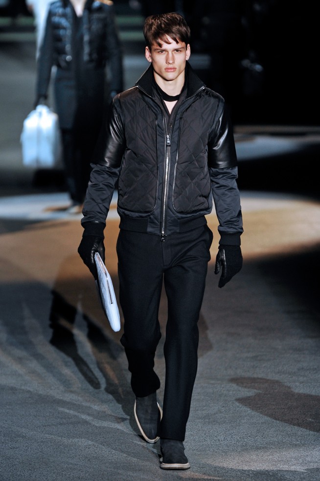 desfile-louisvuittonmen-parisinverno2011rtw-109