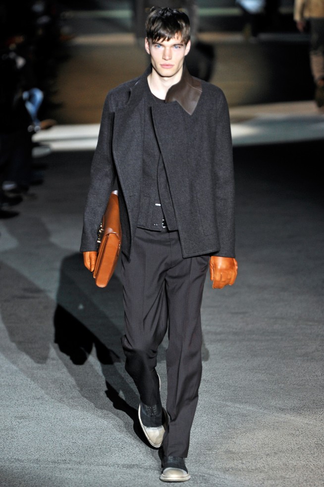 desfile-louisvuittonmen-parisinverno2011rtw-116